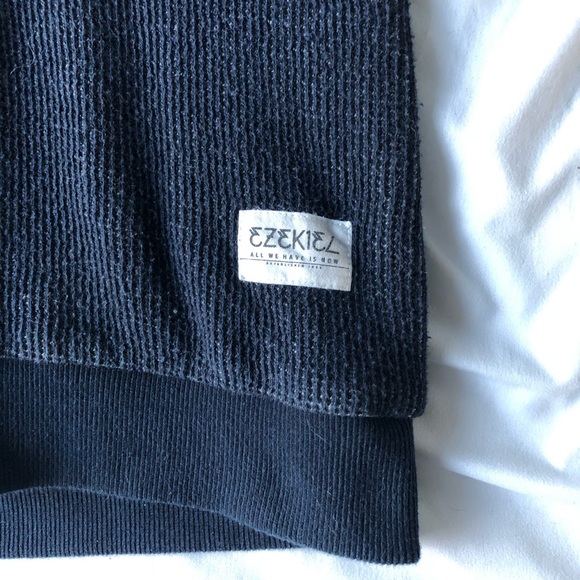 Ezekiel Collard Sweater - Picture 3 of 4